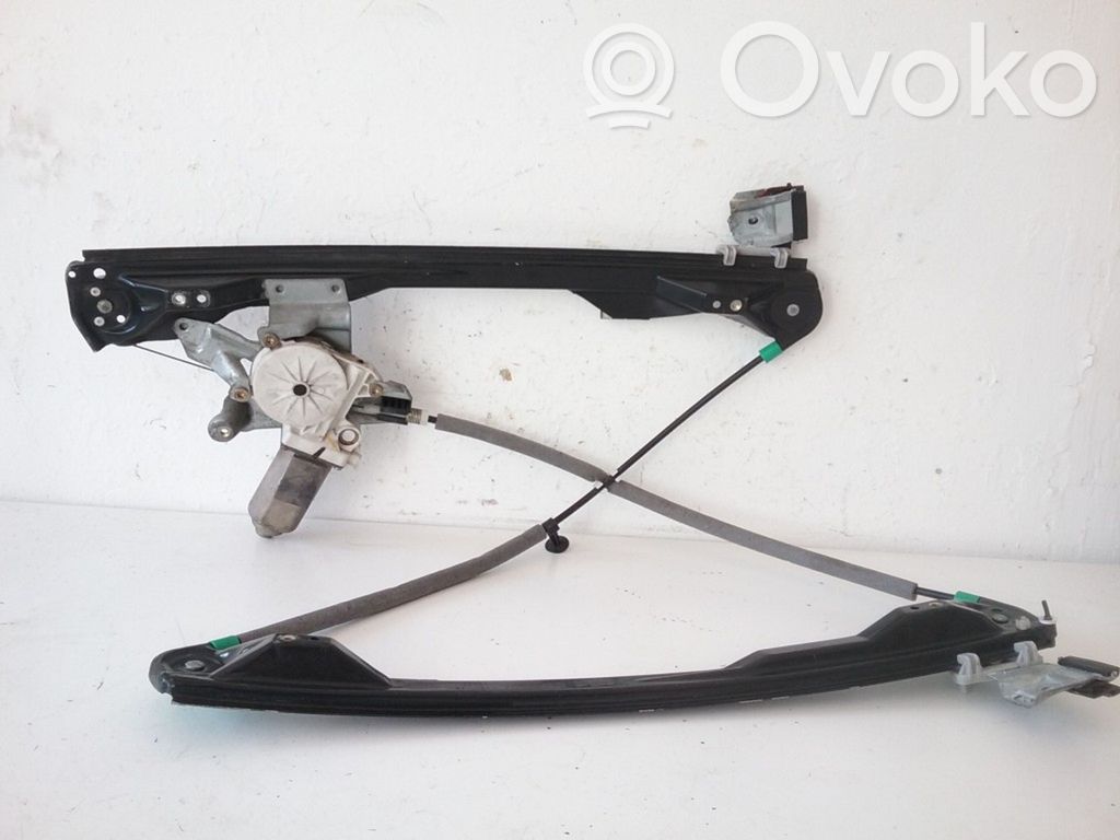 Ford Focus Front door window regulator with motor 