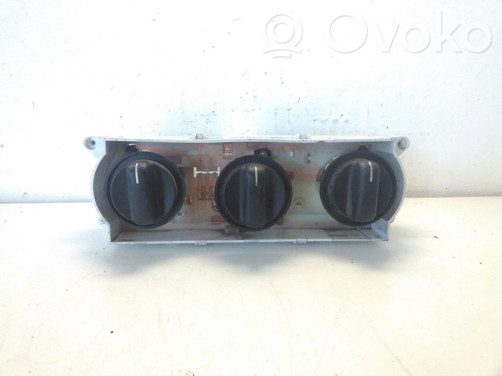 Opel Vectra B Climate control unit 