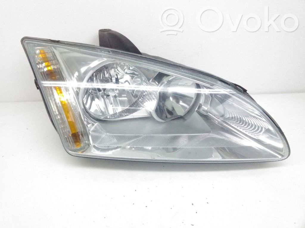Ford Focus Headlight/headlamp 