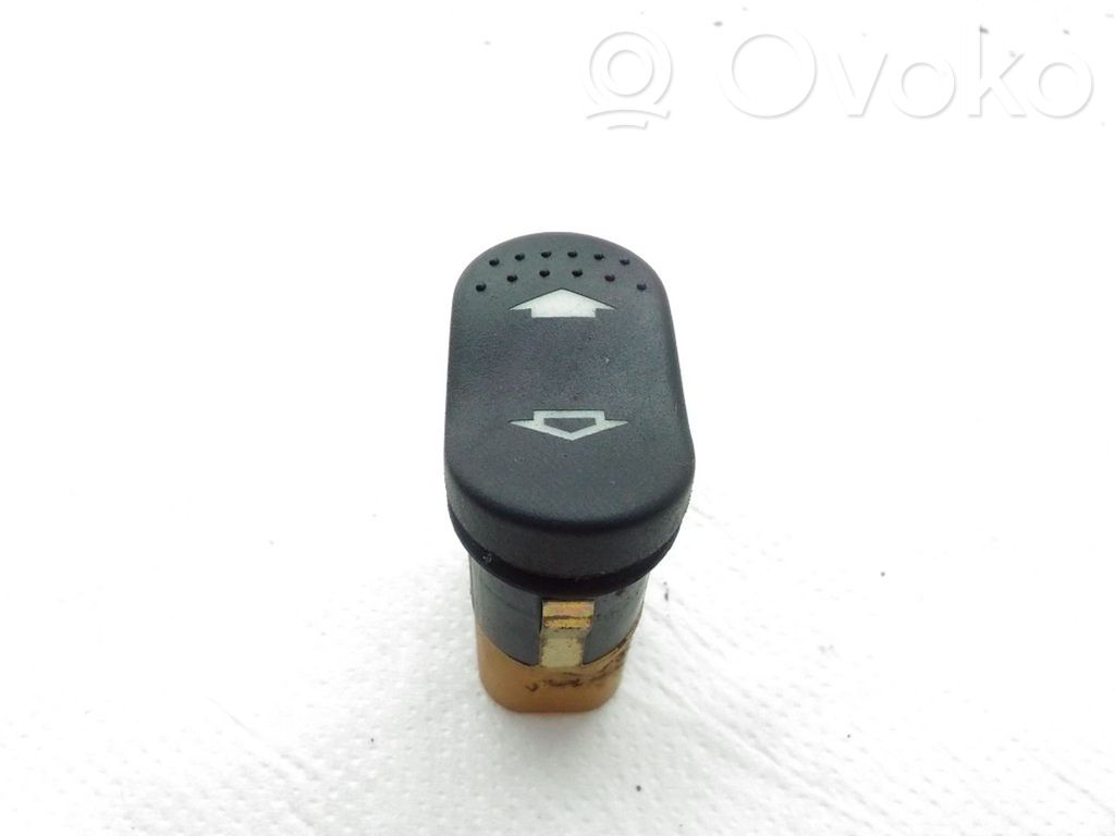 Ford Focus Electric window control switch 