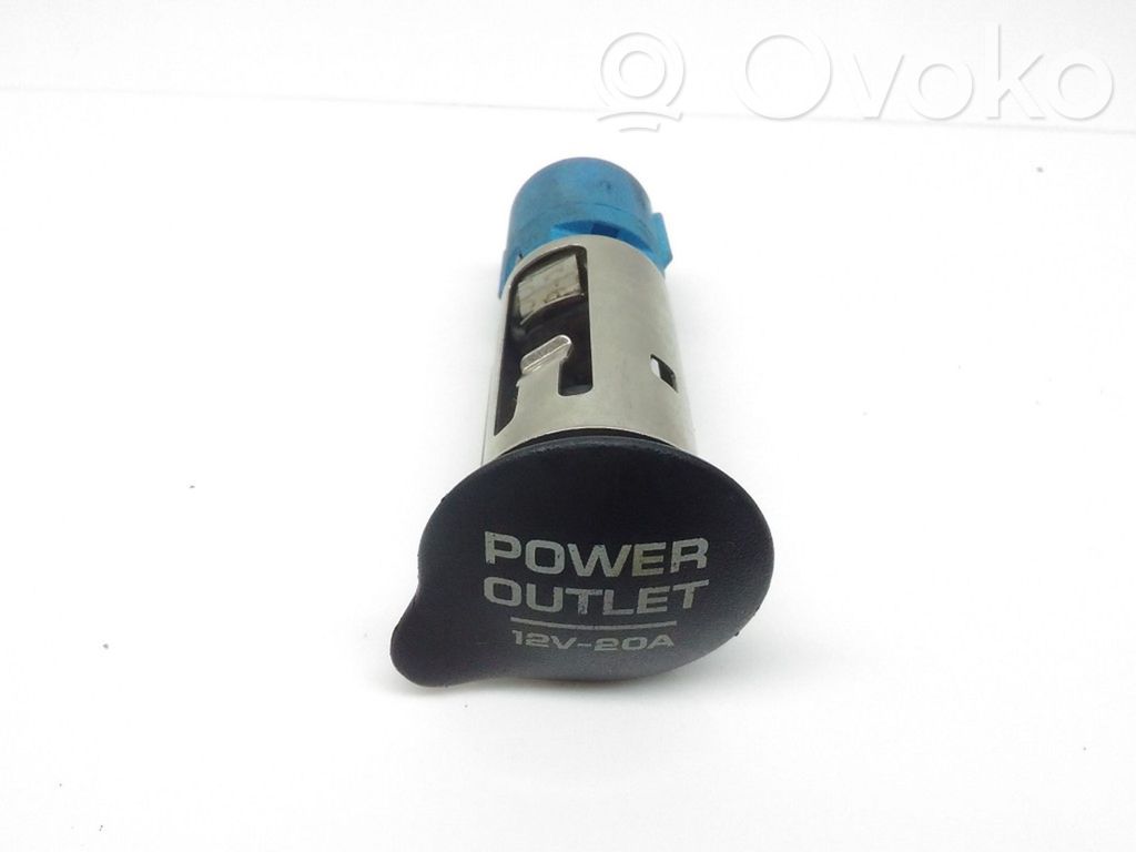 12 V Socket (front)   933110