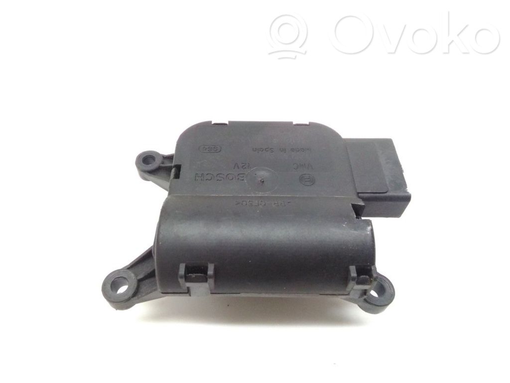 Audi A4 S4 B6 8E 8H Silniczek nagrzewnicy 