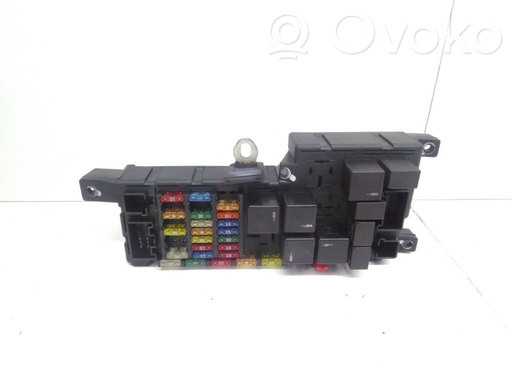 Volvo V70 Fuse module 