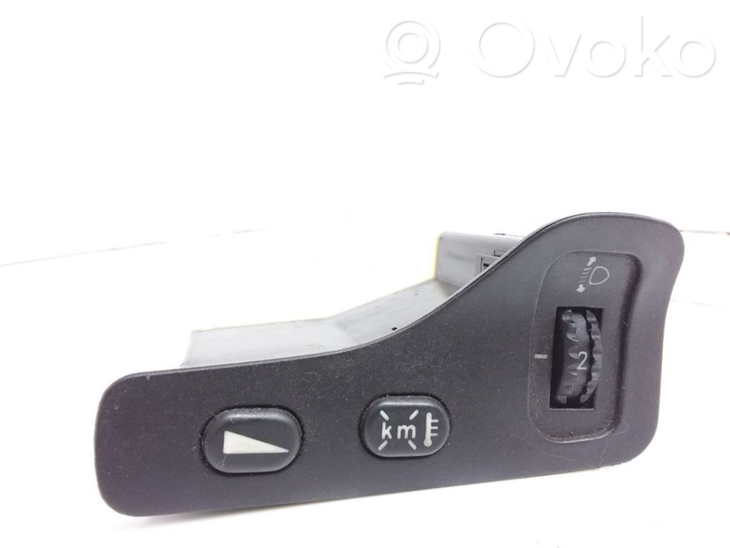 Alfa Romeo 156 Headlight level height control switch 