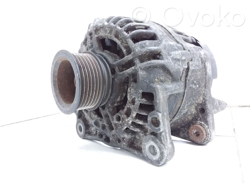 Volkswagen Golf V Ģenerators 