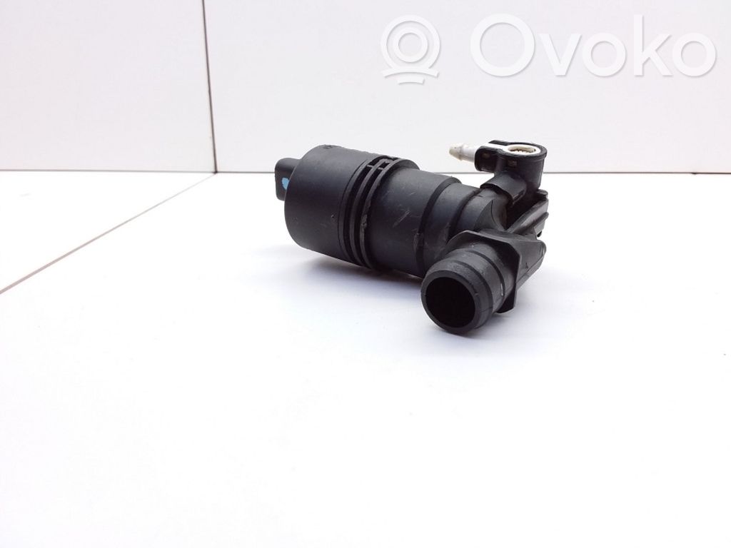 Renault Laguna II Windscreen/windshield washer pump 