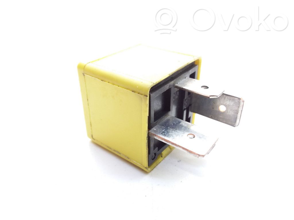 Otros relés   90226846,V23134J52X369