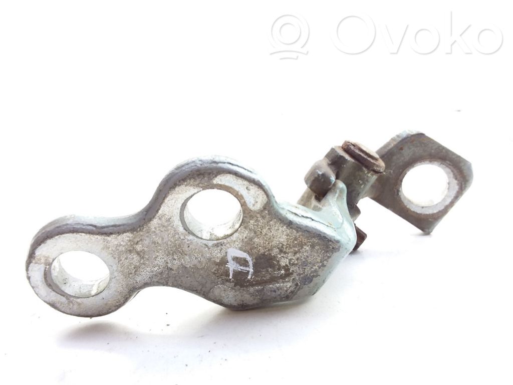 Ford Focus Front door lower hinge 