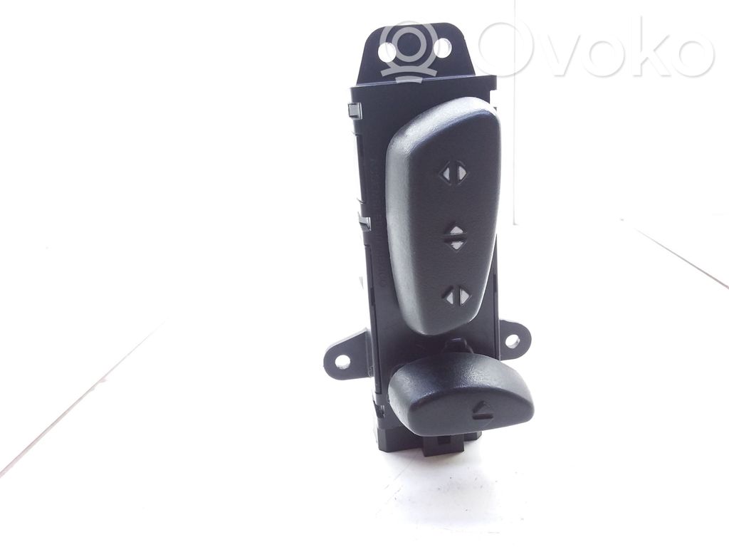 Chrysler Town & Country III Seat control switch 