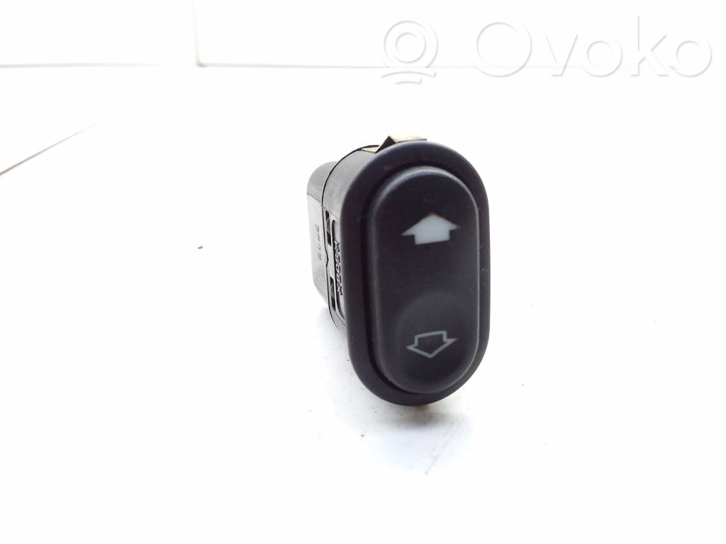 Ford Mondeo MK I Electric window control switch 