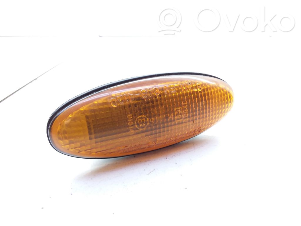 Mazda 323 Seitenblinker 