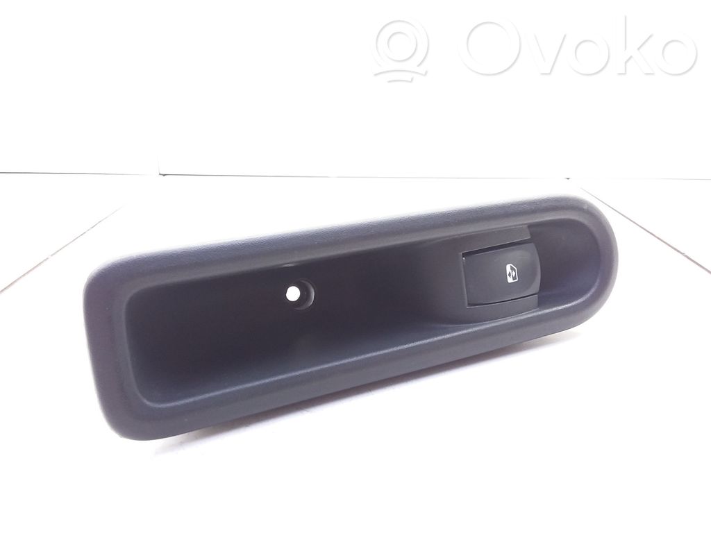 Renault Clio III Electric window control switch 