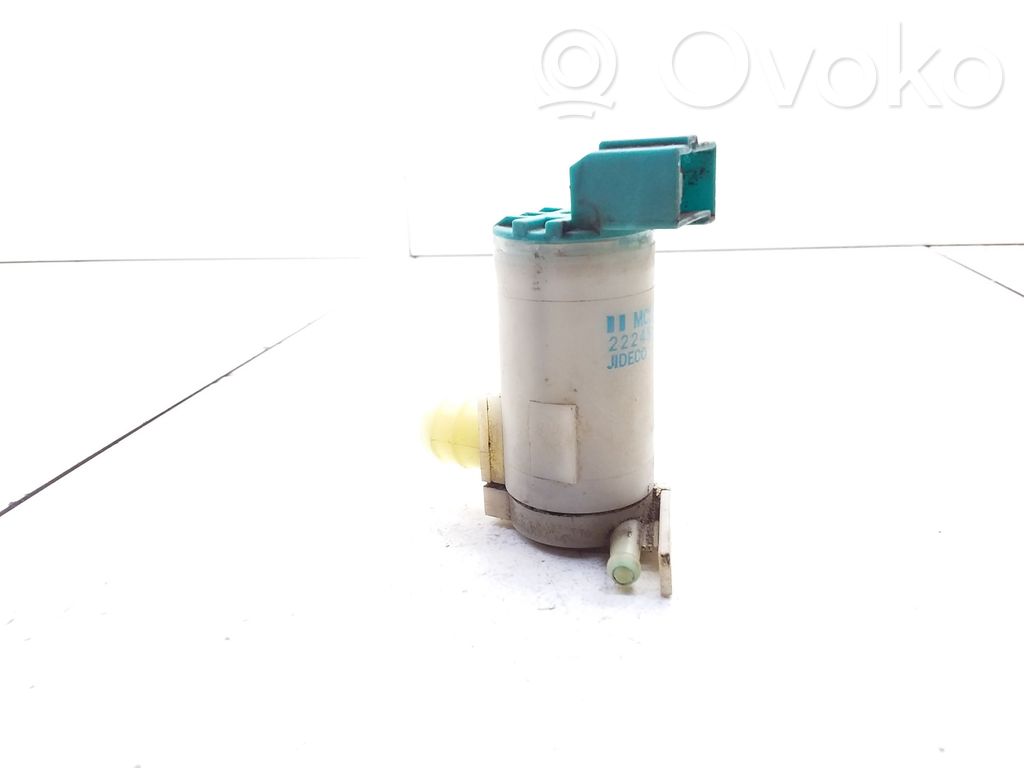 Nissan Sunny Windscreen/windshield washer pump 