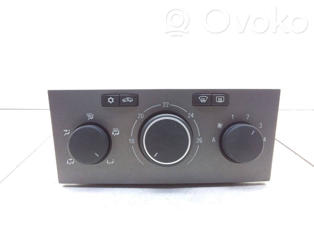 Opel Astra H Climate control unit 