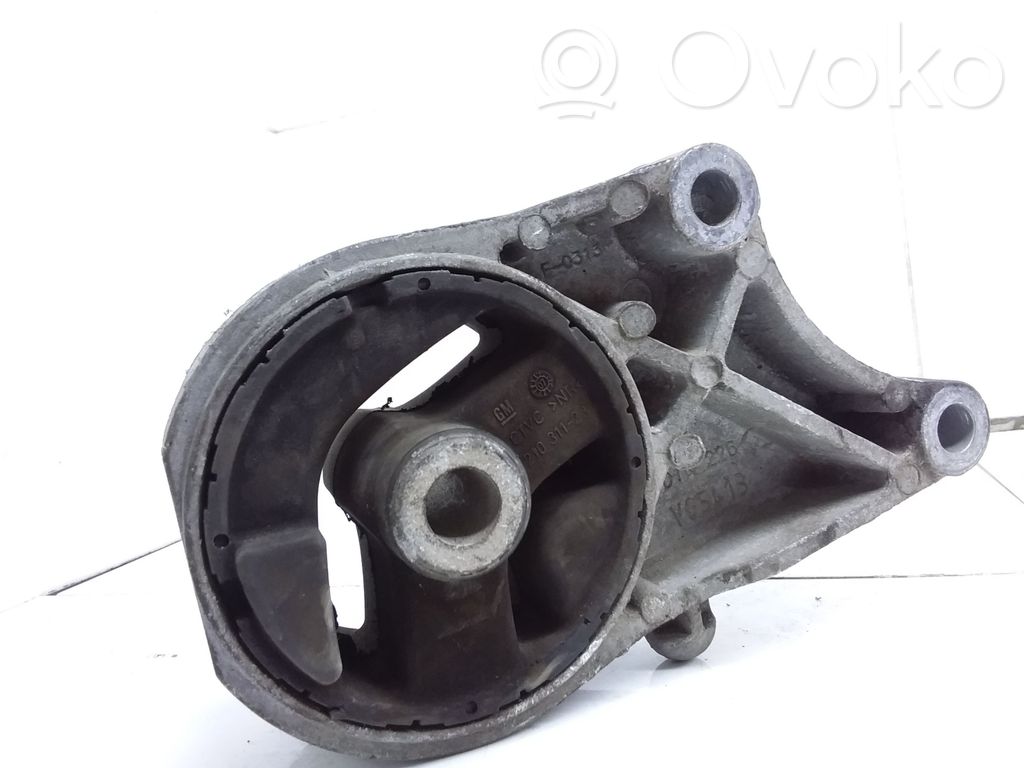 Engine mount bracket   V05413,21031123,DIN226