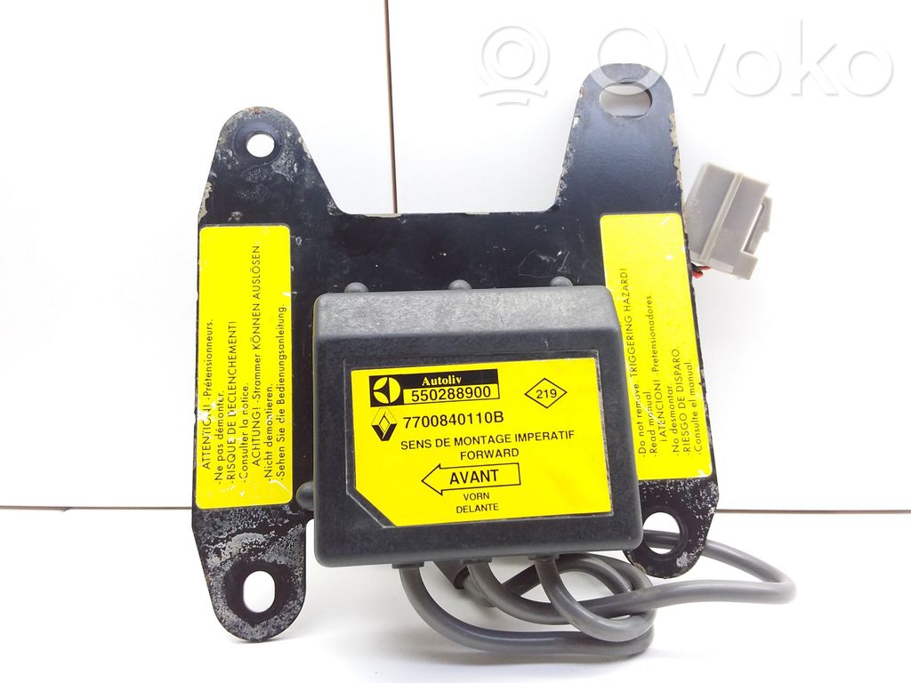Renault Laguna I Airbag control unit/module 