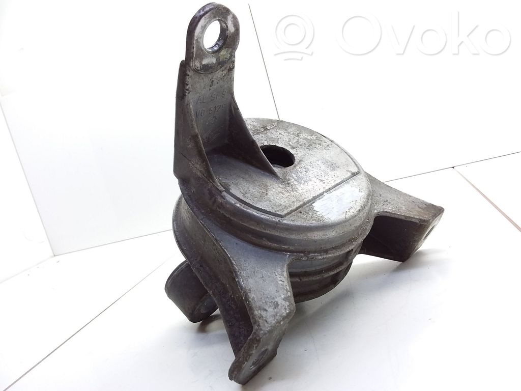Opel Astra G Engine mount bracket 