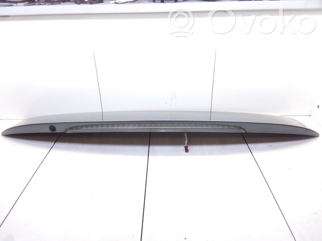 Tailgate/trunk spoiler   8235987,20625