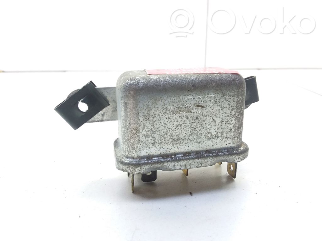 Jaguar XJS Hazard warning light relay 