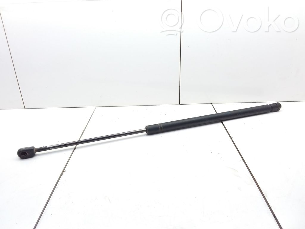 Opel Corsa B Amortiguador/puntal del maletero/compartimento de carga 