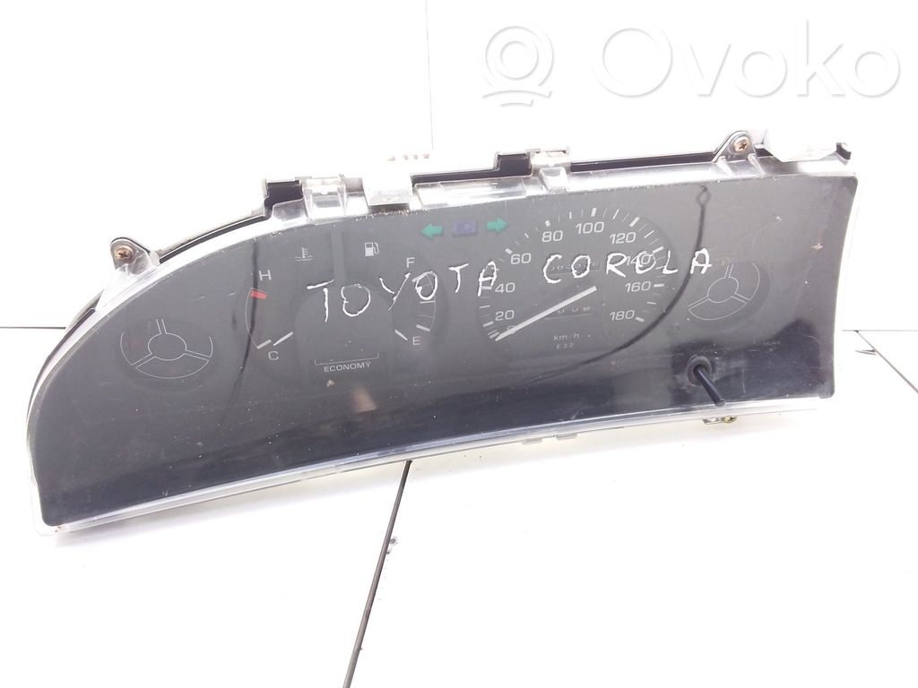 Toyota Corolla E100 Speedometer (instrument cluster) 