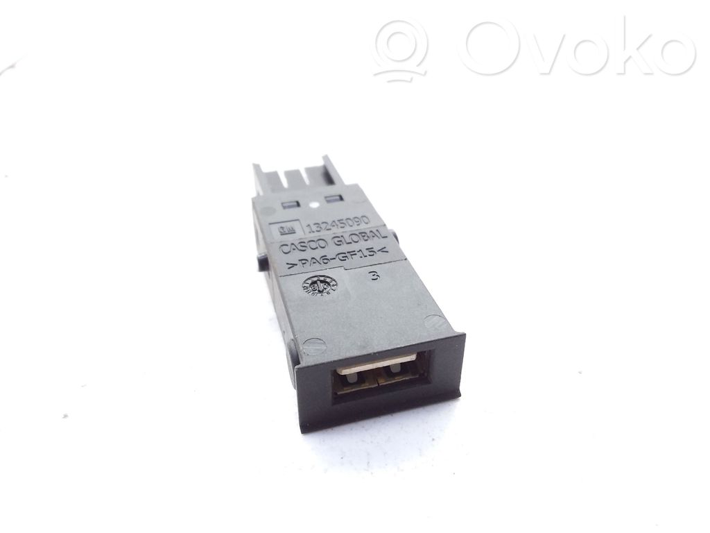 Opel Insignia A Enchufe conector USB 
