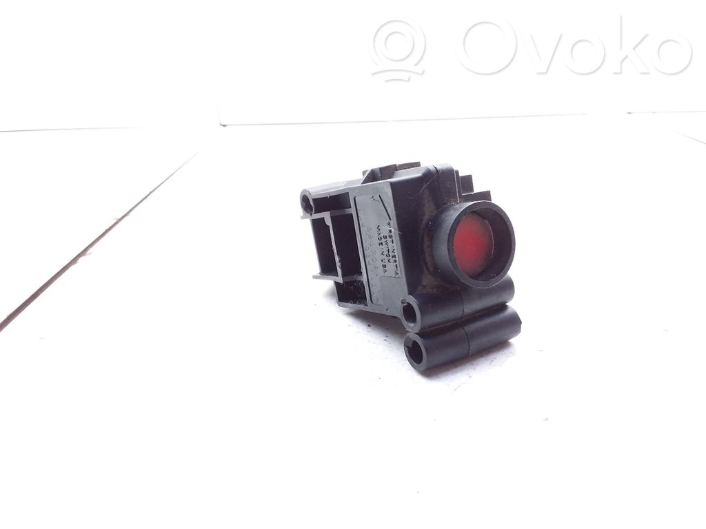 Jaguar S-Type Fuel cut-off switch 