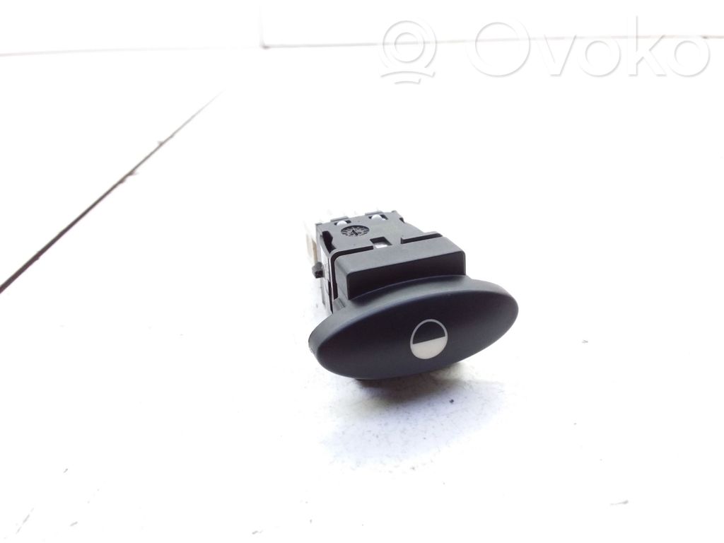 Citroen C5 Switch for retractable tow bar 