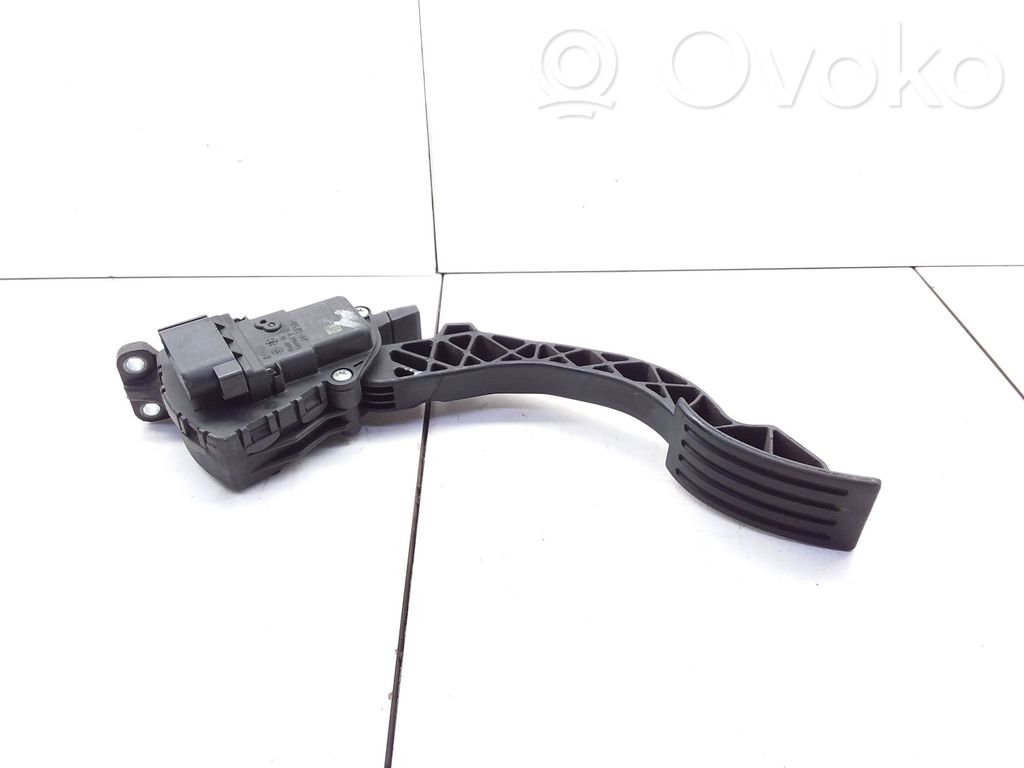 Ford Focus C-MAX Accelerator throttle pedal 
