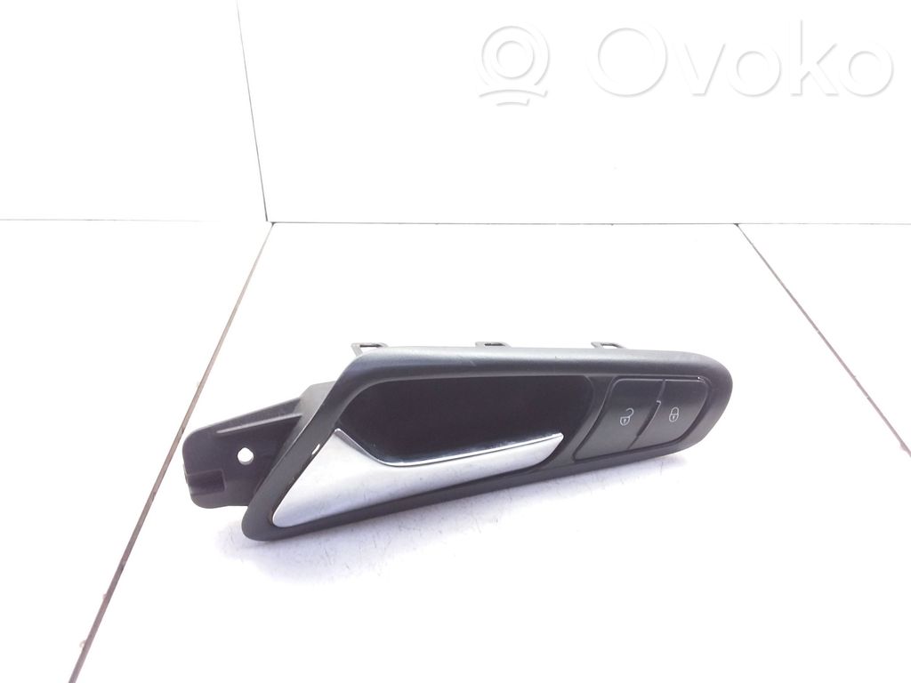 Volkswagen PASSAT B6 Front door interior handle 