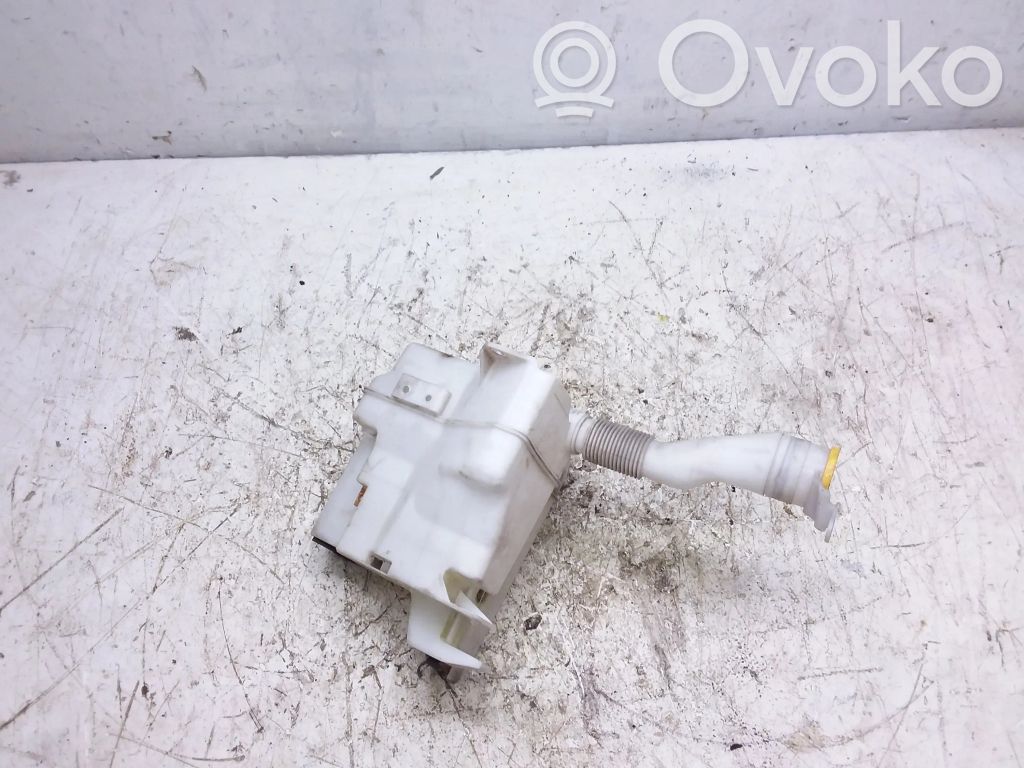 Subaru Legacy Windshield washer fluid reservoir/tank 