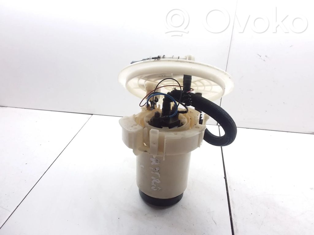 Opel Astra H Bomba interna de combustible 