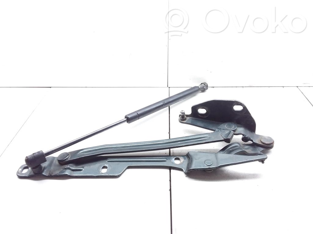 Audi A6 S6 C4 4A Tailgate/trunk/boot hinge 