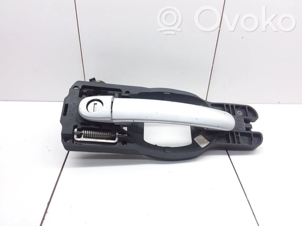 Manecilla externa puerta delantera   8Z0837885A,8Z0837886A