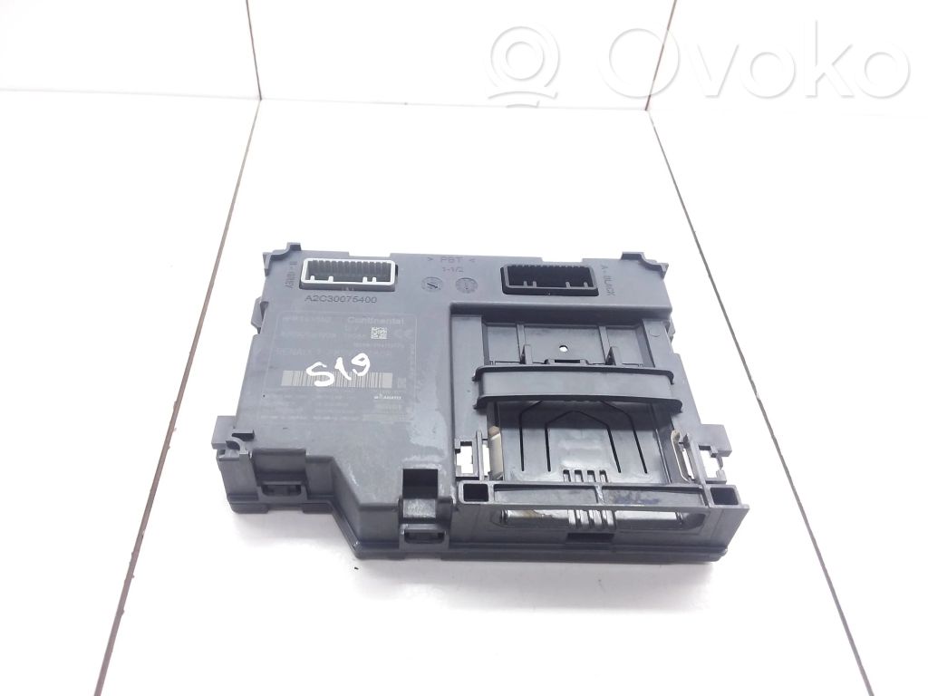 Renault Captur Ignition key card reader 