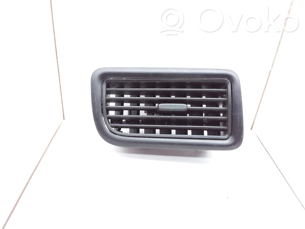 Fiat Doblo Centrinės oro grotelės 