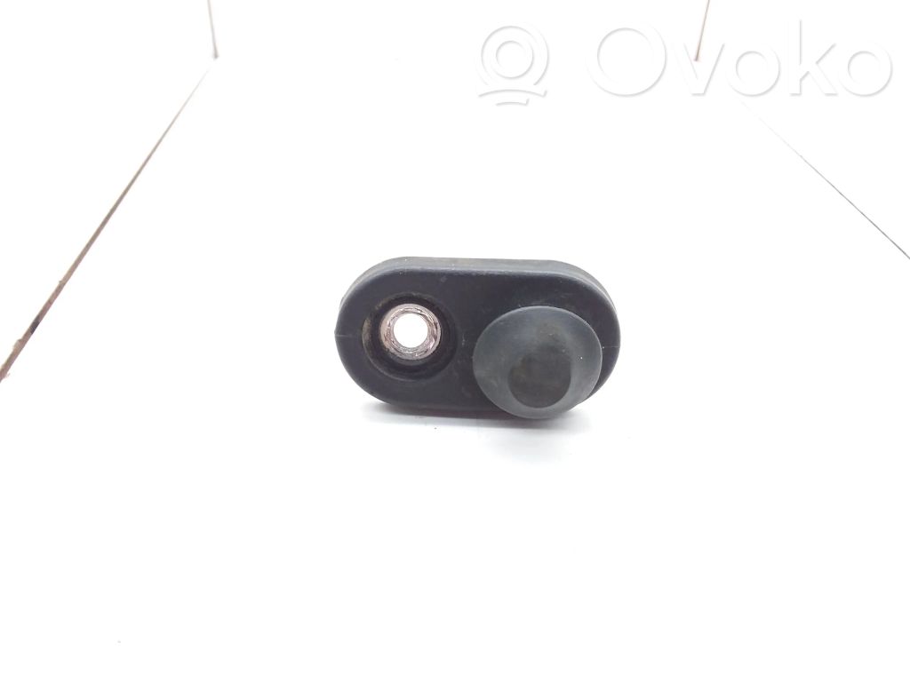 Mazda 5 Sliding door contact joint 
