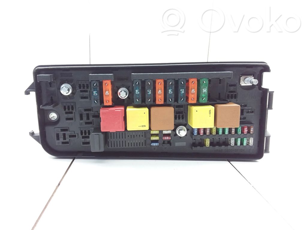 Opel Vectra C Fuse box set 