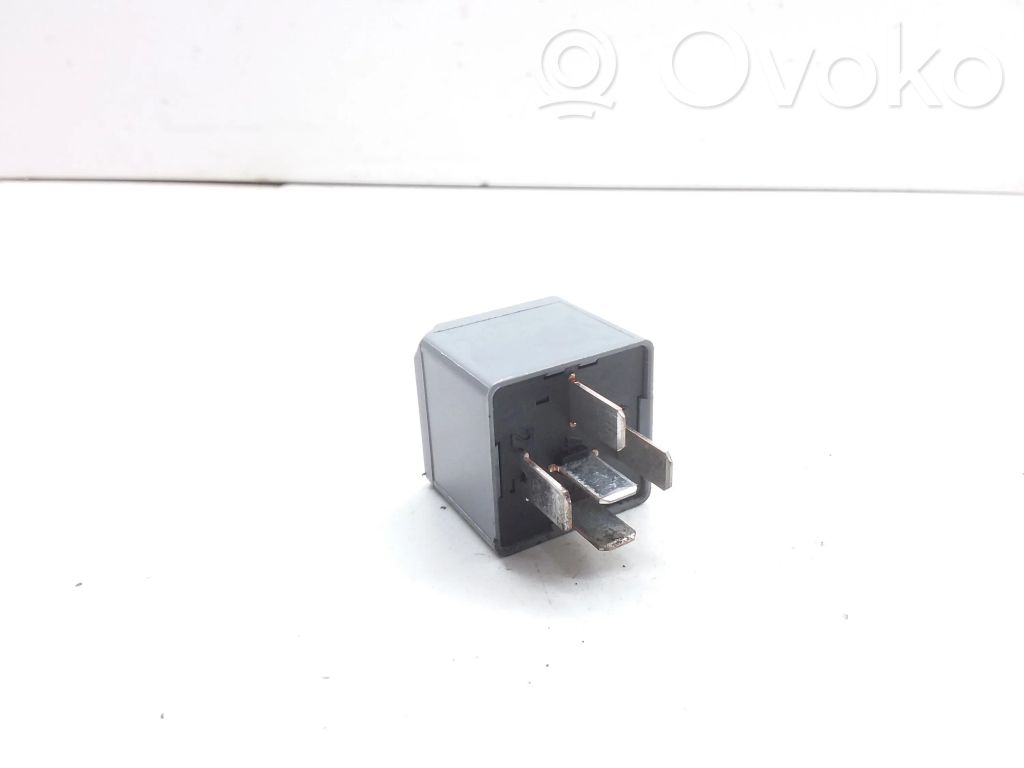 Muu rele   8200587119,V23136A1X63