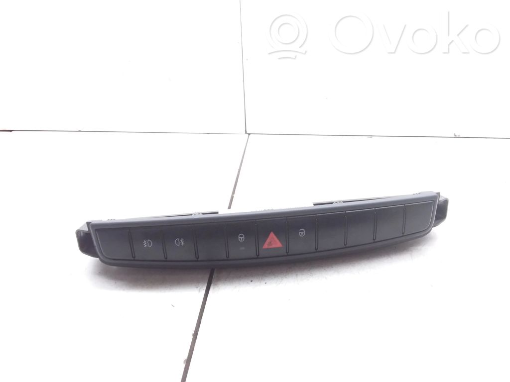 Smart ForFour I Hazard light switch 