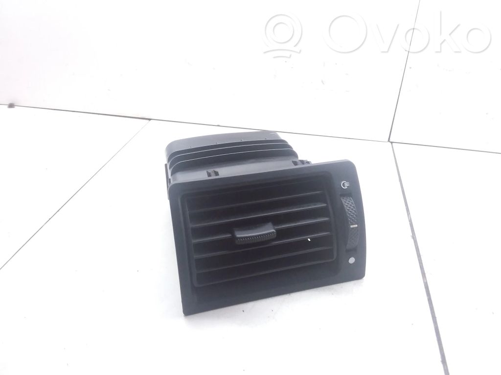 Ford Mondeo Mk III Boczna kratka nawiewu deski rozdzielczej 