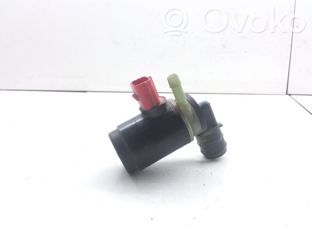 Windscreen/windshield washer pump