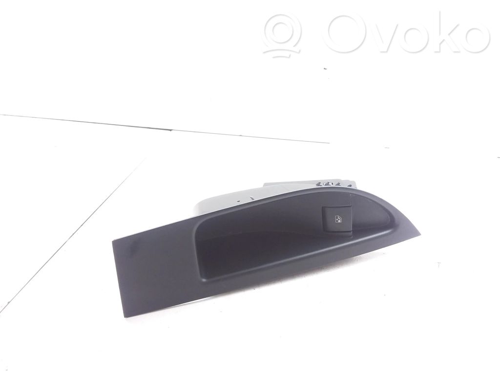 Opel Astra J Electric window control switch 