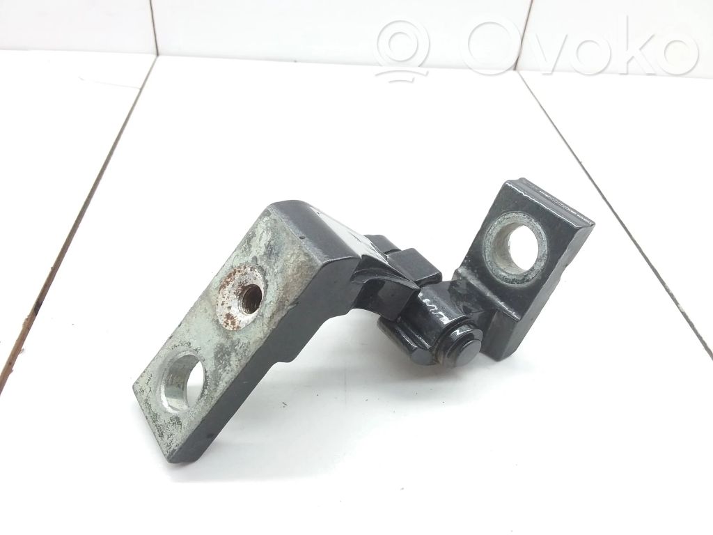 Audi Q7 4L Front door upper hinge 