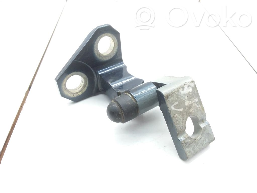 Volkswagen PASSAT B6 Rear door upper hinge 