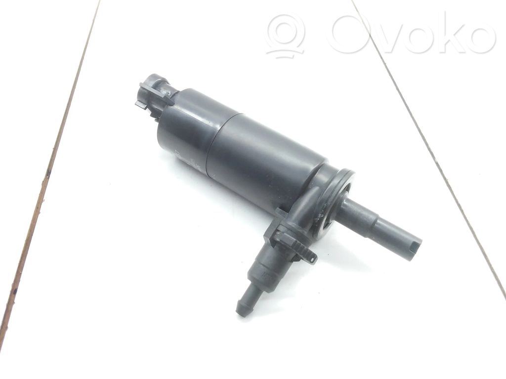 Saab 9-5 Windscreen/windshield washer pump 