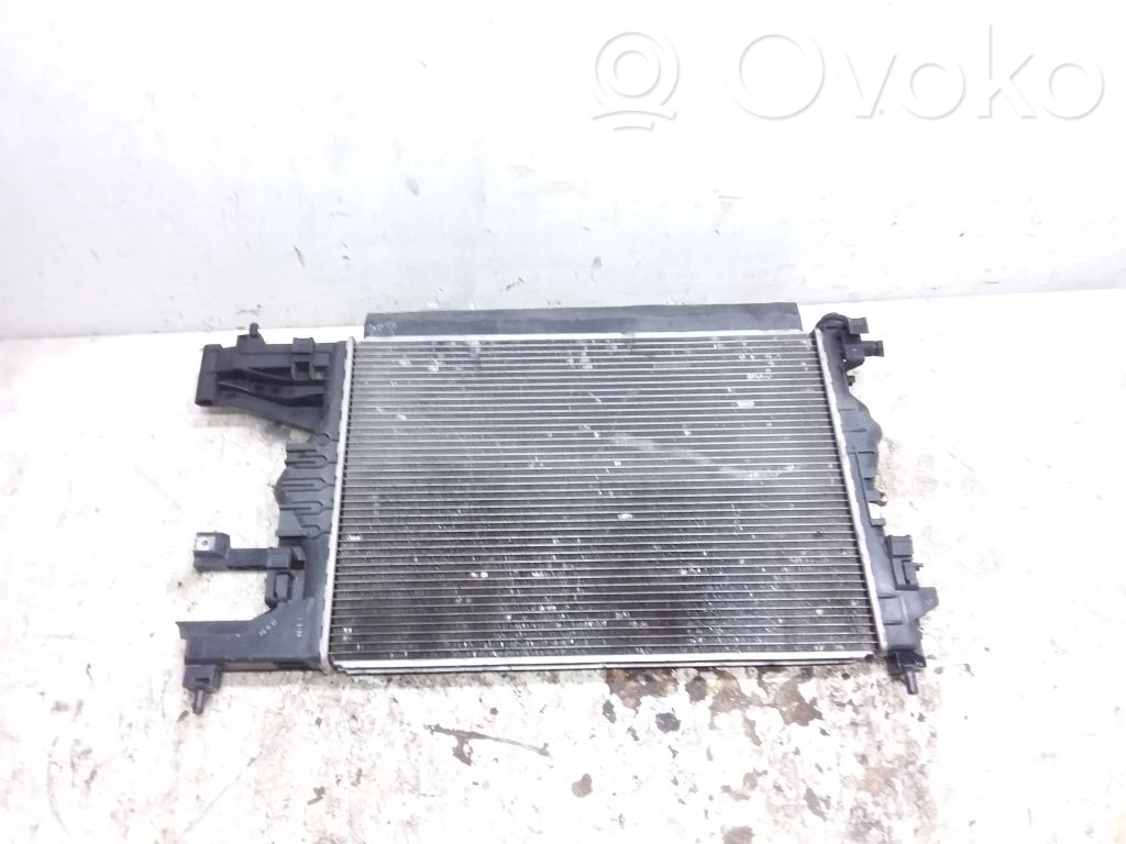Opel Astra J Coolant radiator 