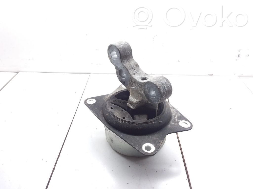Opel Vectra C Engine mount bracket 