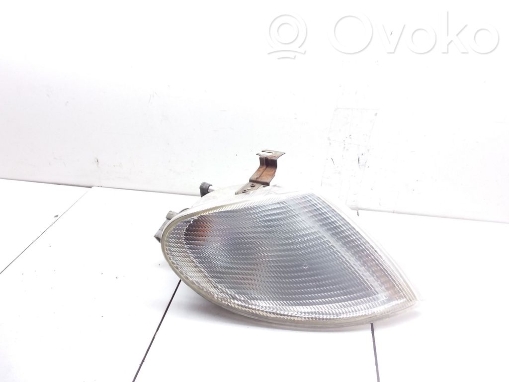 Ford Galaxy Front indicator light 