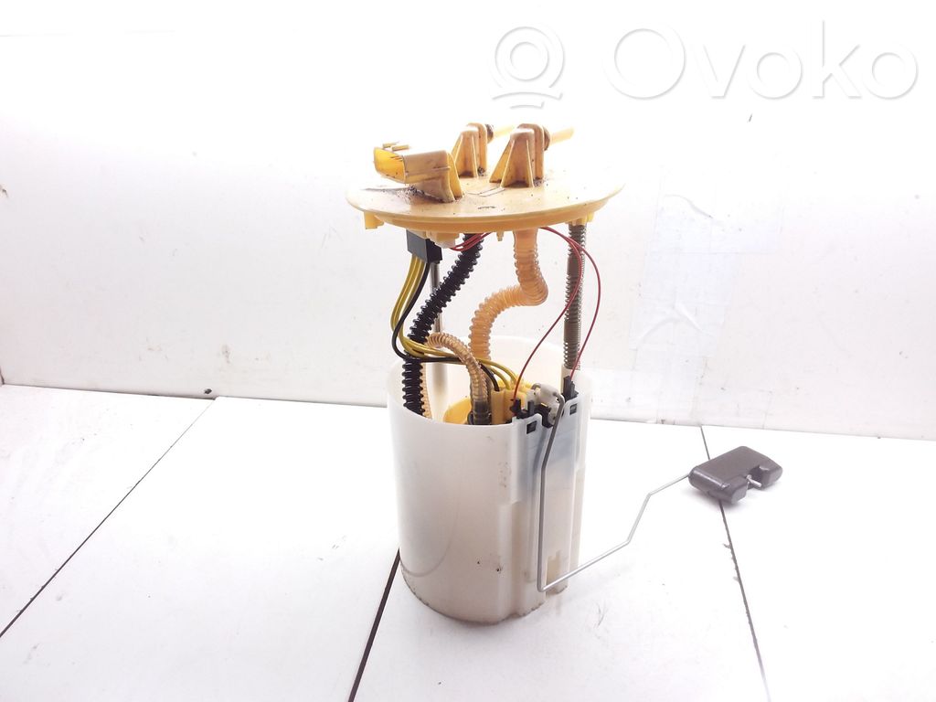 Opel Movano B Bomba interna de combustible 